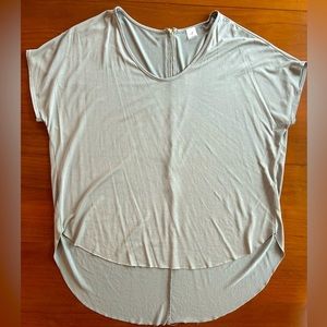 IJoah Green Short Sleeve Hi-Lo Shirt